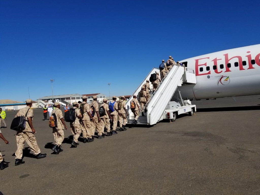 ONLF rebel fighters receive huge welcome in Somali regional capital, Jigjiga after departing from Asmara, Eritrea, earlier Wednesday.   