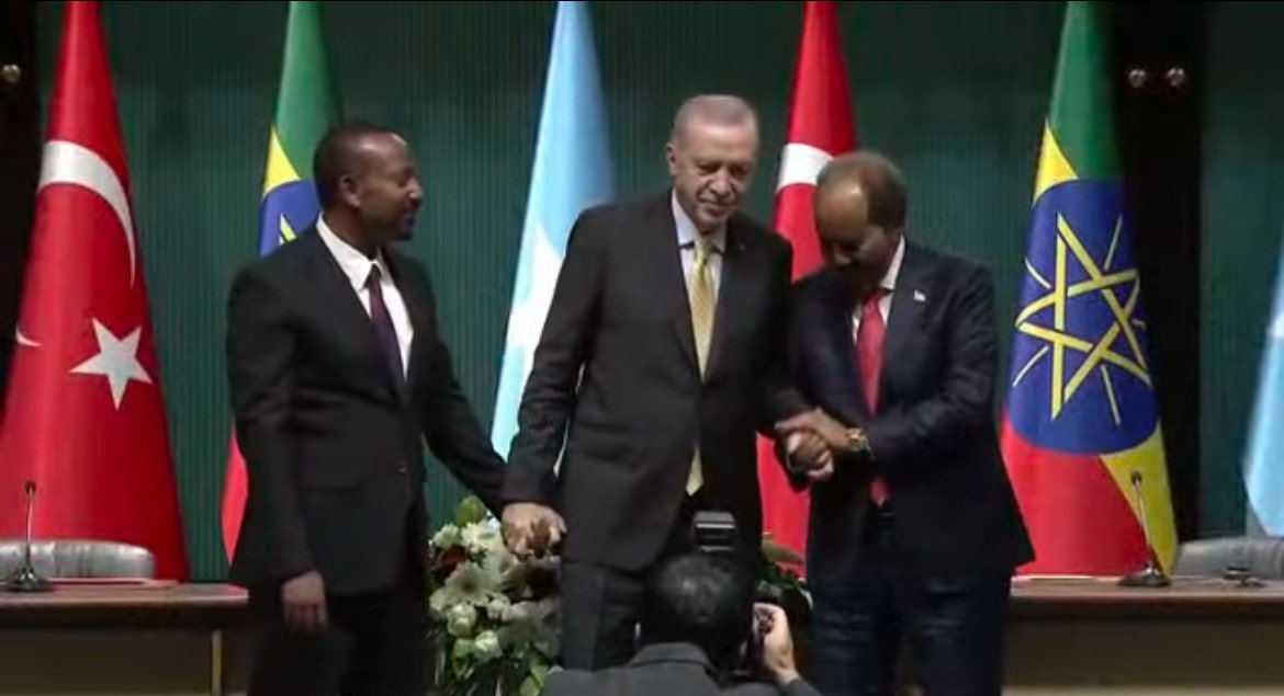 Somalia and Ethiopia formally commit to each other's territorial unity and sovereignty in a joint declaration